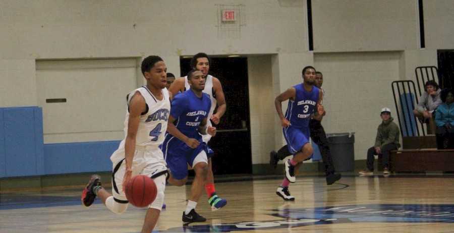The mens basketball team in action.