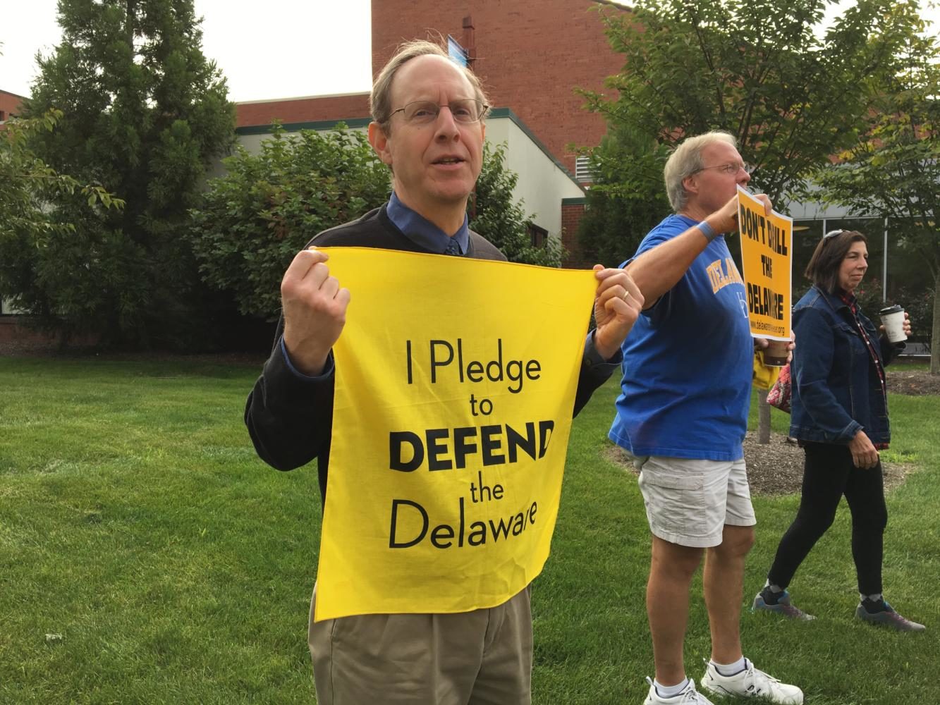 Commission+Votes+to+Ban+Fracking+Along+Delaware+River+Basin